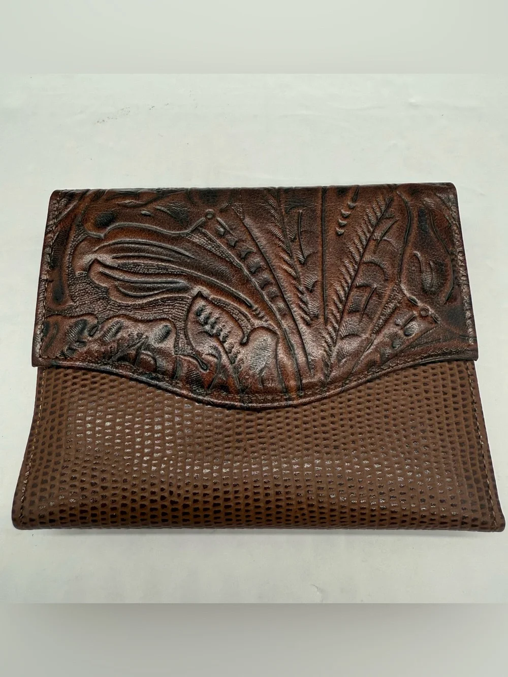 Vintage Amity Cowhide Leather Trifold Wallet